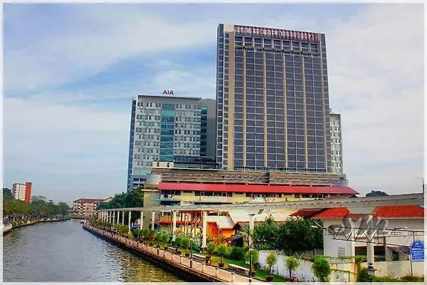 Amanjiwa 99R Lägenhet Malacca